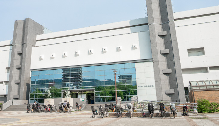 試合や公園の滞在拠点として